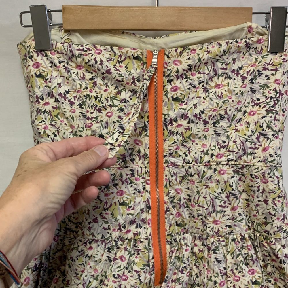 J. Crew Liberty of London Ivory Purple Floral Strapless Tiered Mini Dress Size 0 - Picture 9 of 16